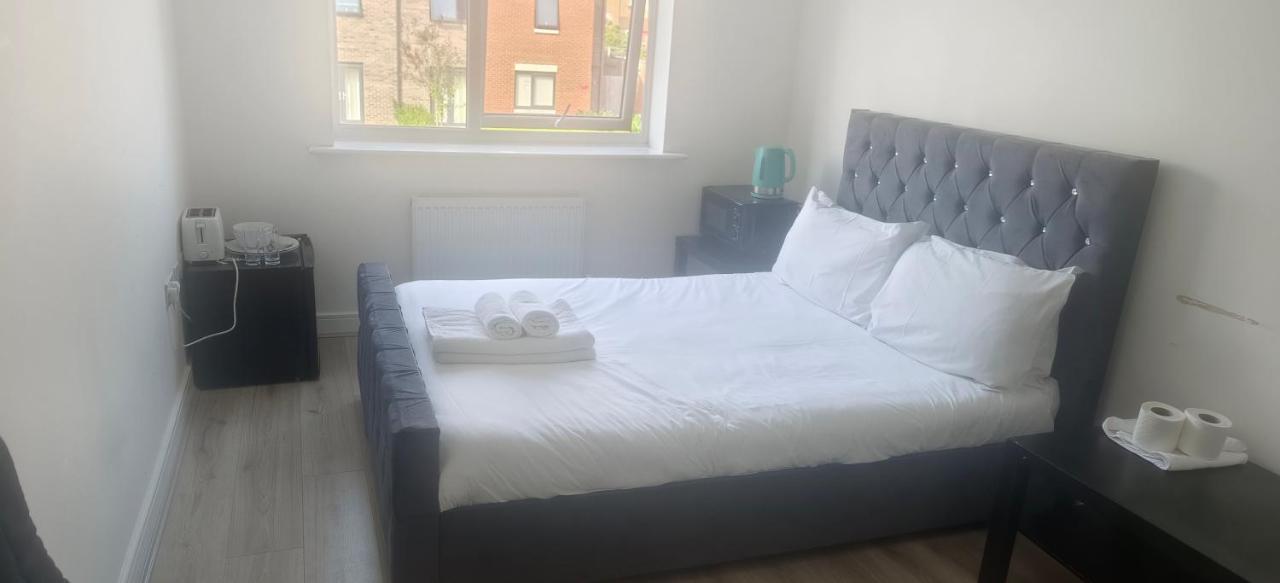 Free Car Park And Walk To Coop, Etihad , Piccadilly Manchester Exteriér fotografie